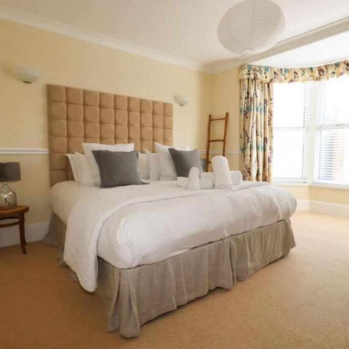 Gorgeous House In Newquay Walking Distance From Fistral Beach Экстерьер фото