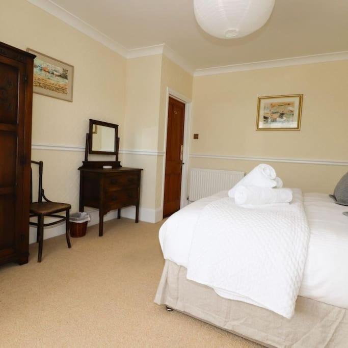 Gorgeous House In Newquay Walking Distance From Fistral Beach Экстерьер фото