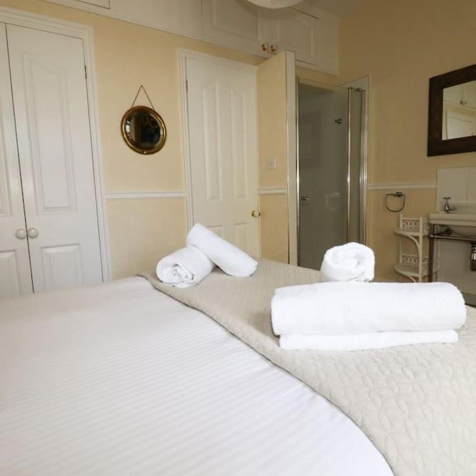 Gorgeous House In Newquay Walking Distance From Fistral Beach Экстерьер фото